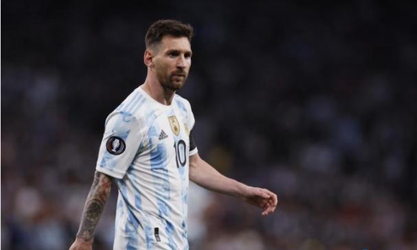 whoscored本轮英超最佳阵：库尼亚、姆伯莫领衔